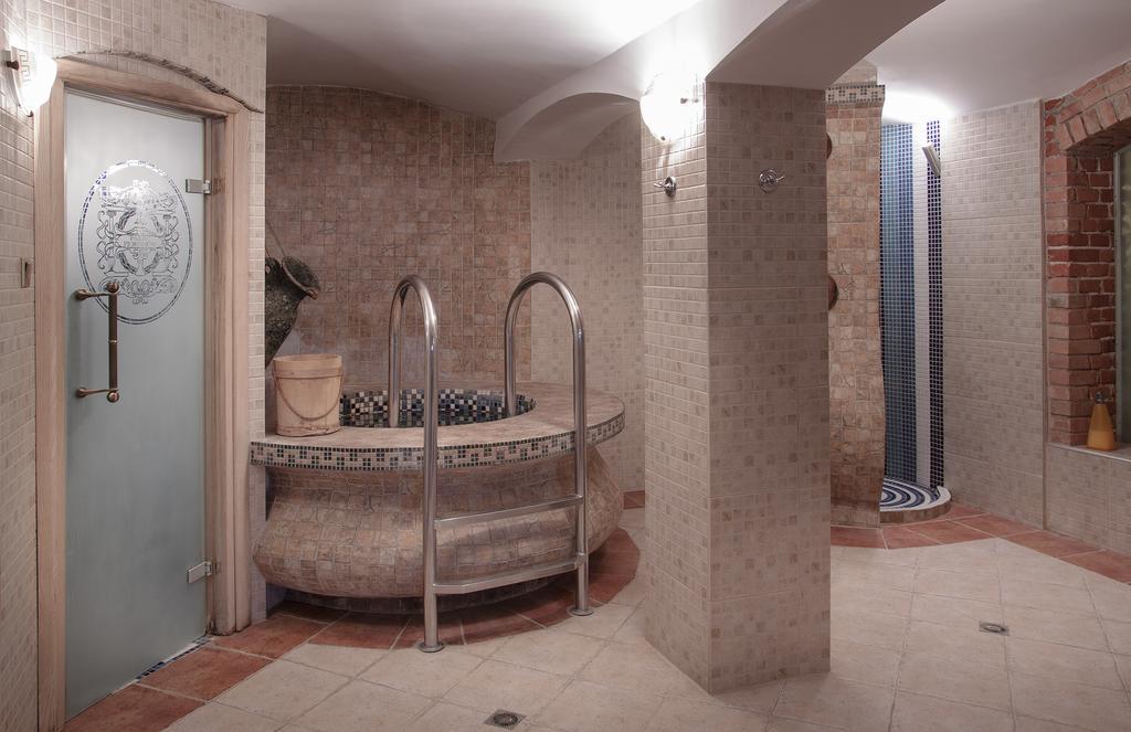 Palac Piorunow & Spa Kwiatkowice Kültér fotó
