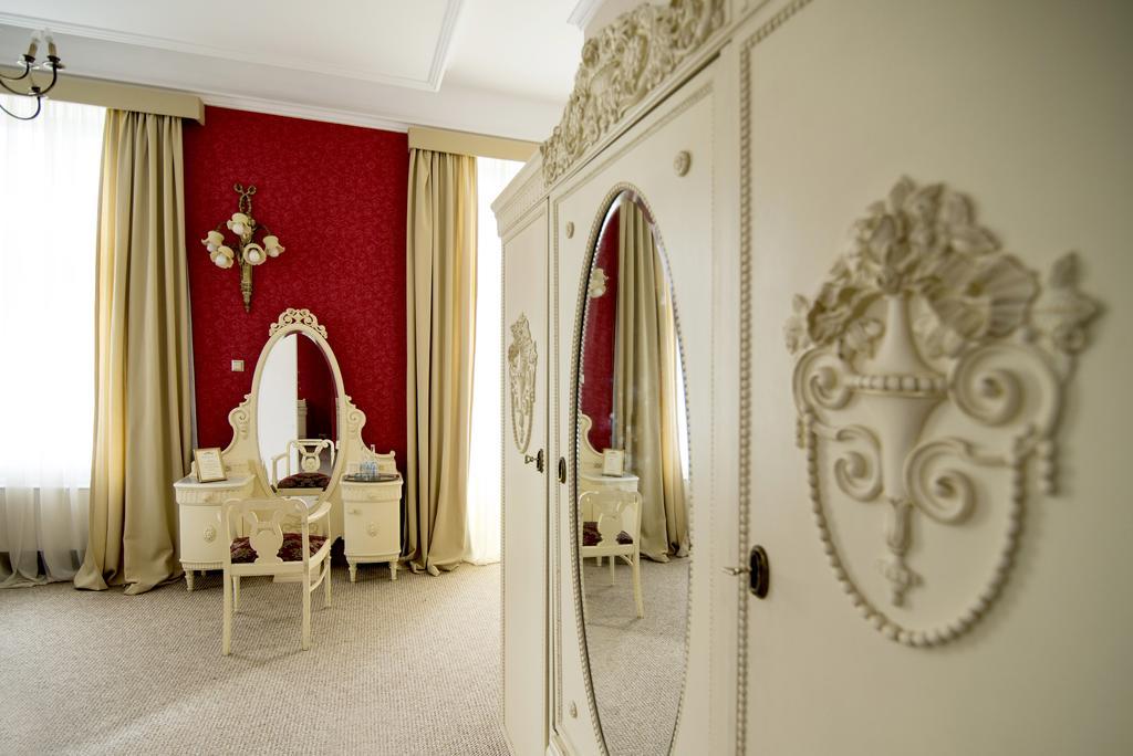 Palac Piorunow & Spa Kwiatkowice Kültér fotó